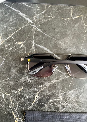 R-B CLUBMASTER GÜNEŞ GÖZLÜĞÜ - Görsel 5