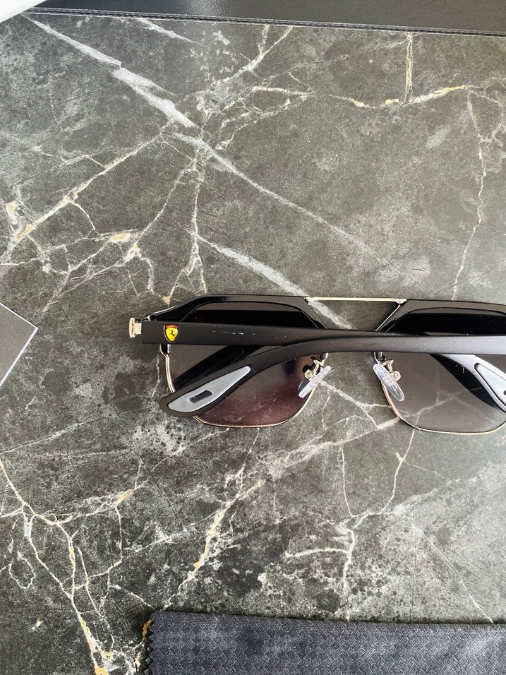 R-B CLUBMASTER GÜNEŞ GÖZLÜĞÜ - Görsel 5