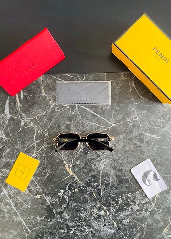 FENDİ GÜNEŞ GÖZLÜĞÜ - Görsel 2