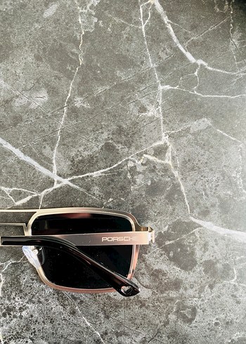 PORSCHE GÜNEŞ GÖZLÜĞÜ - Görsel 3