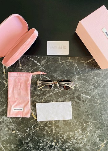 MİU MİU KADIN GÖZLÜK - Görsel 2