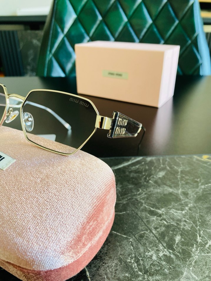 MİU MİU KADIN GÖZLÜK - Görsel 4