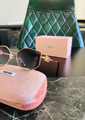 MİU MİU KADIN GÖZLÜK - Görsel 4