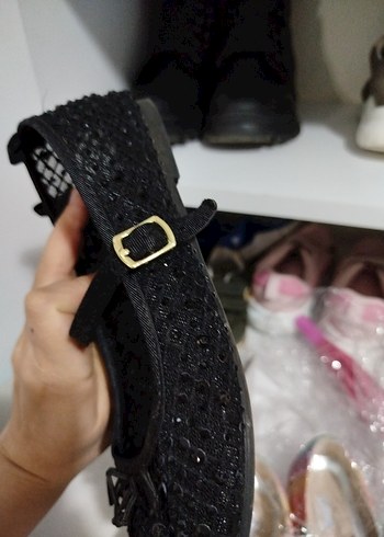 Siyah Nakışlı ve Payetli Gotik Stiletto Babet - Görsel 2