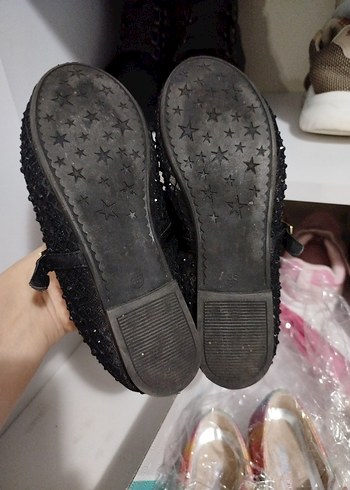 Siyah Nakışlı ve Payetli Gotik Stiletto Babet - Görsel 4