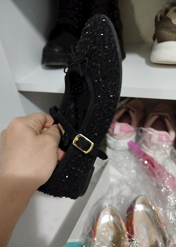 Siyah Nakışlı ve Payetli Gotik Stiletto Babet - Görsel 3