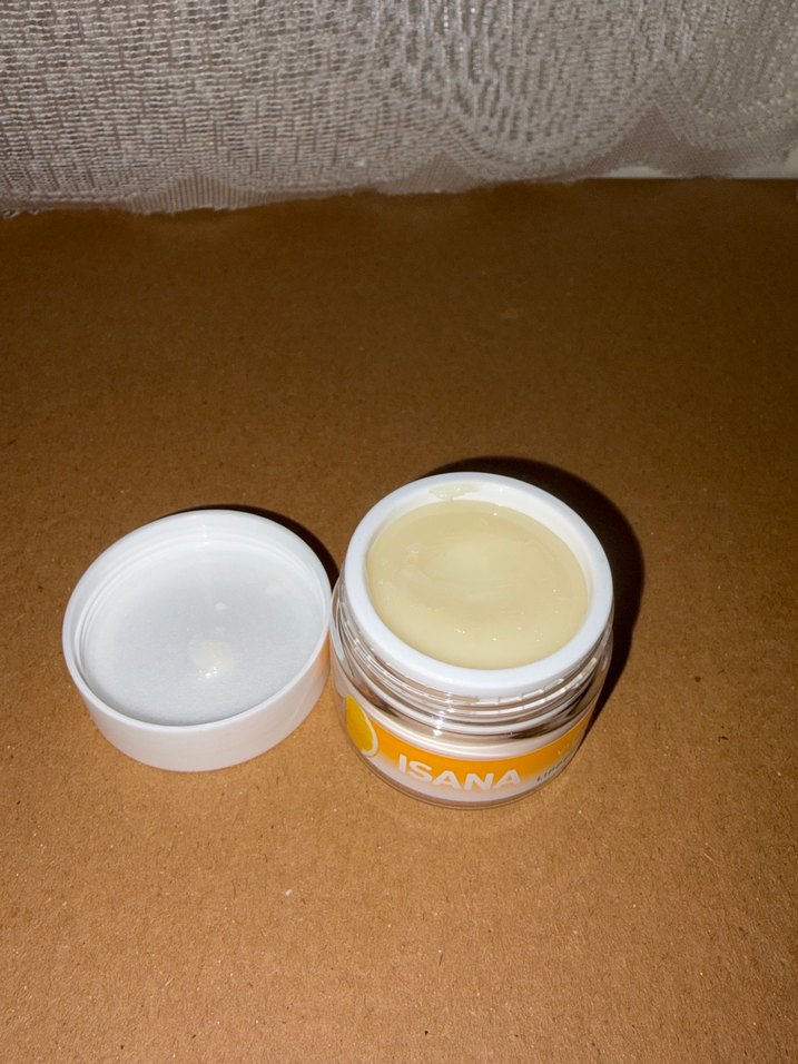 ISANA C Vitamini Dudak Bakım Kremi 15 gr - Görsel 3