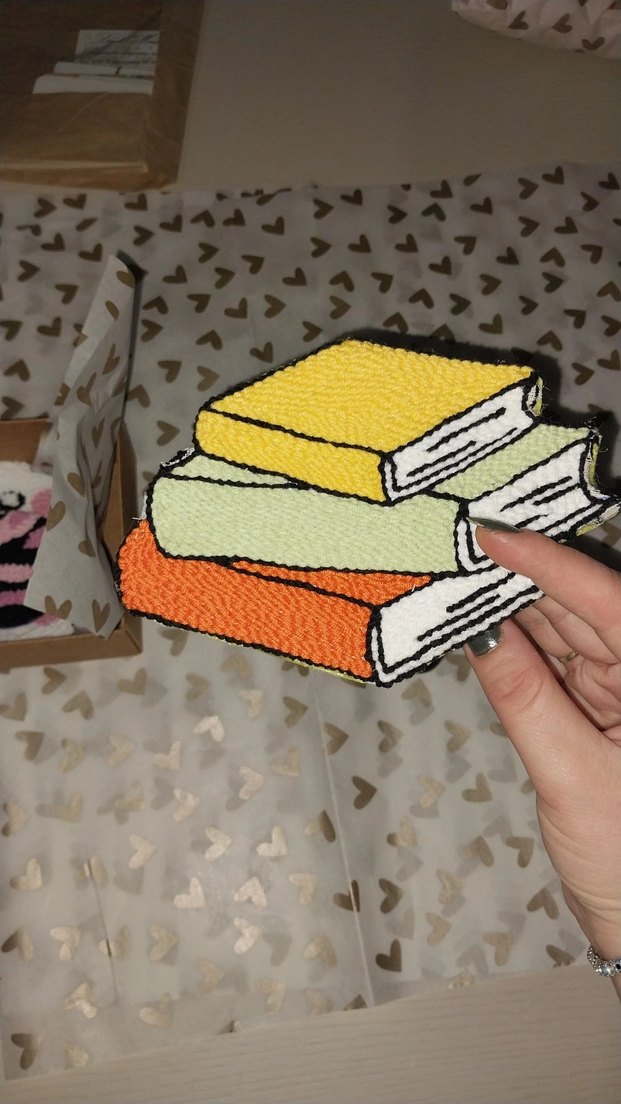 Punch işlemeli Kitaplar bardak altlığı - Görsel 3