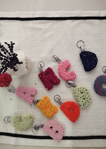 Sarı renkli punch b harfi 
İşlemeli Bohem Anahtarlık - Görsel 4