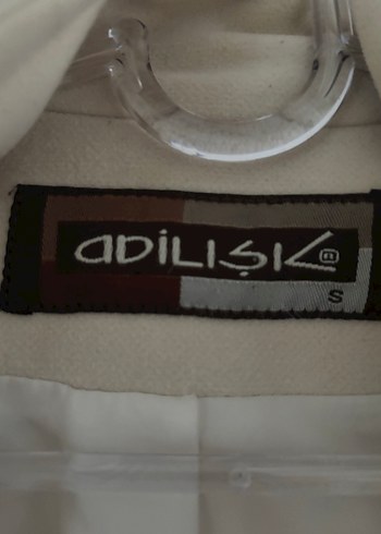 Bej Çift Düğmeli Kemerli Kaban - Görsel 3