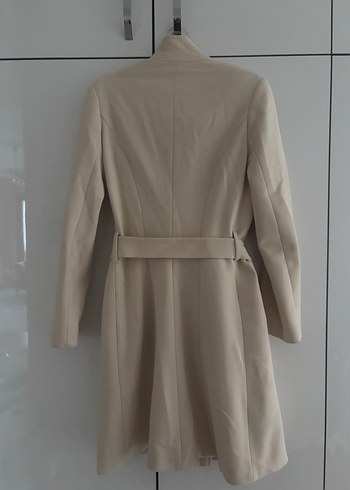 Bej Çift Düğmeli Kemerli Kaban - Görsel 2