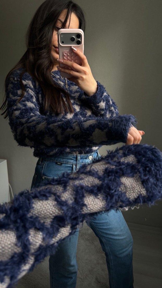 Uzun Kollu Mavi Batik Desenli Triko Kazak - Görsel 3