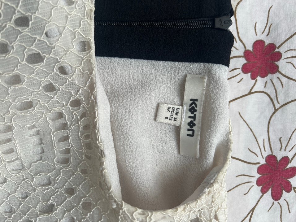 Dantel Detaylı Kolsuz  Elbise - Görsel 3