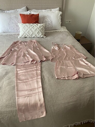 Pierre cardin gecelik takımı