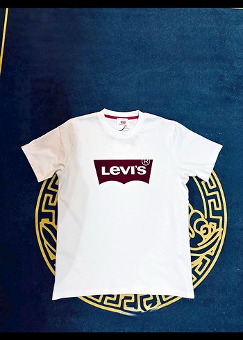 Levis tek beden