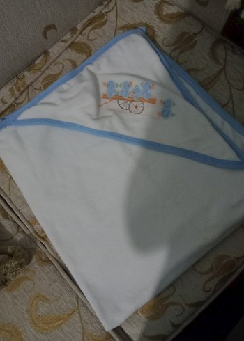 Nakışlı Beyaz Bebek havlusu - Görsel 2