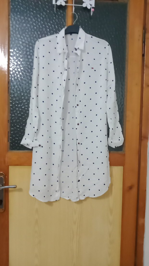 Uzun Kollu Puantiyeli Beyaz Gömlek - Görsel 2