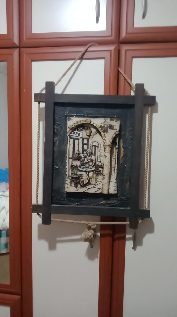 Bej Tonlarında Koyu Renk Çerçeveli Tablo - Görsel 3