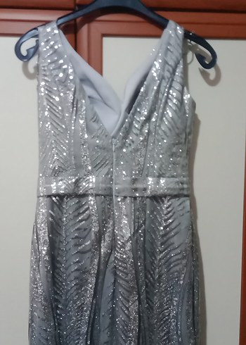 Gri Yılan Desenli Uzun Abiye Elbise - Görsel 6