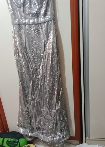 Gri Yılan Desenli Uzun Abiye Elbise - Görsel 2