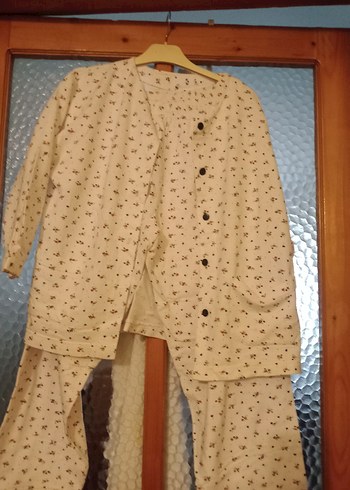 Bej Çiçekli Uzun Kollu Vintage Pijama 2elbise 1pijama takımı - Görsel 5