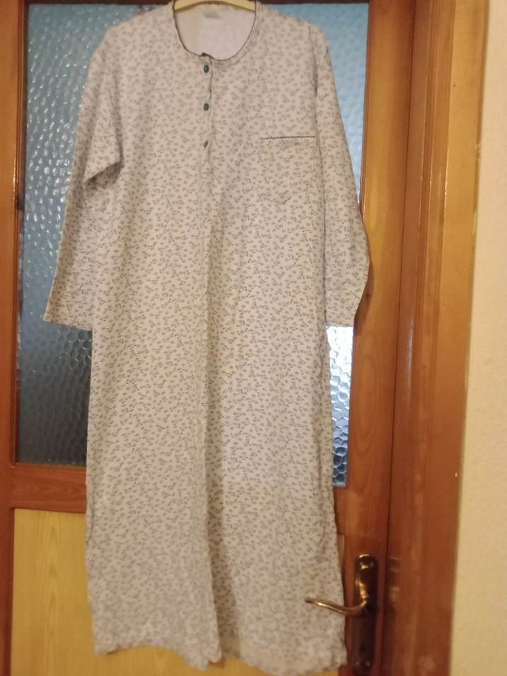 Bej Çiçekli Uzun Kollu Vintage Pijama 2elbise 1pijama takımı - Görsel 2