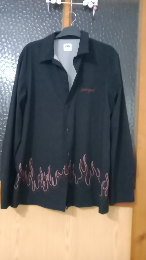 Siyah Düğmeli Uzun Kollu Midi Gömlek - Görsel 3