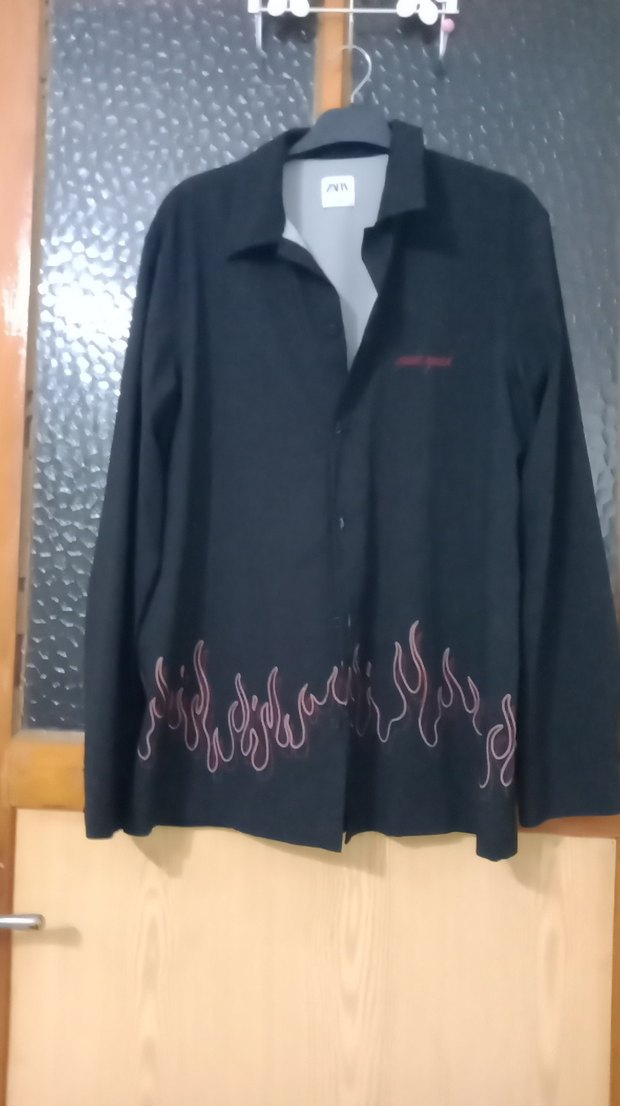 Siyah Düğmeli Uzun Kollu Midi Gömlek - Görsel 2