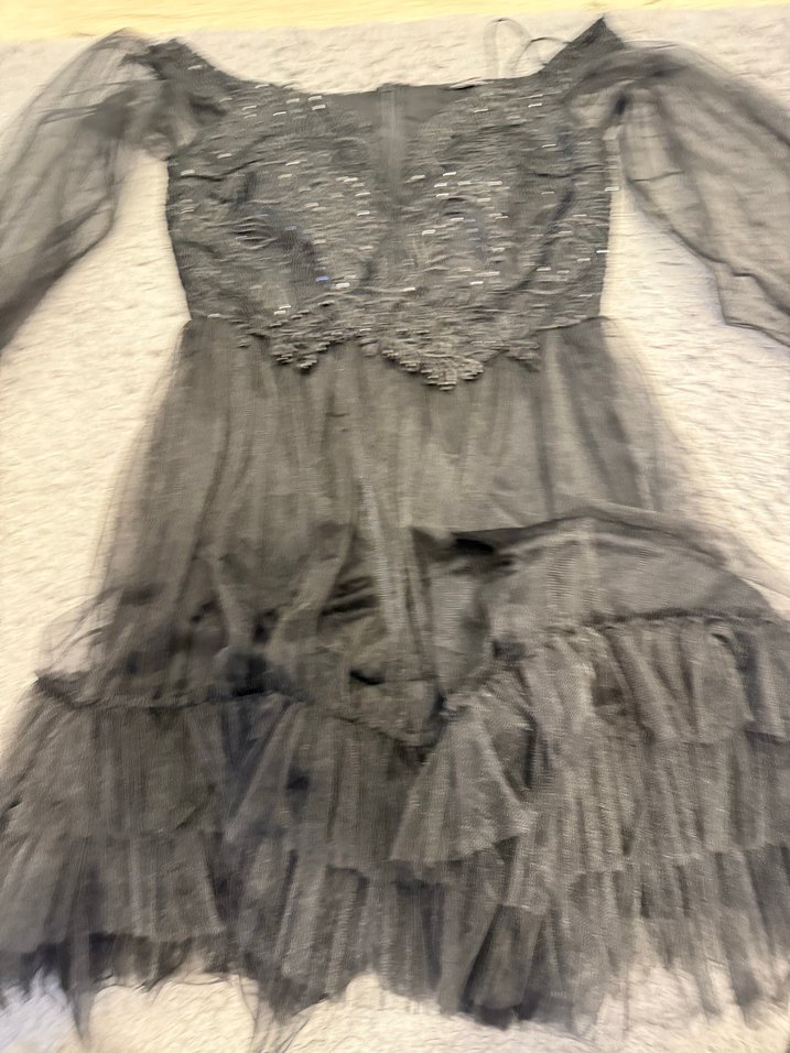 Siyah V Yaka Gotik Midi Elbise - Görsel 2