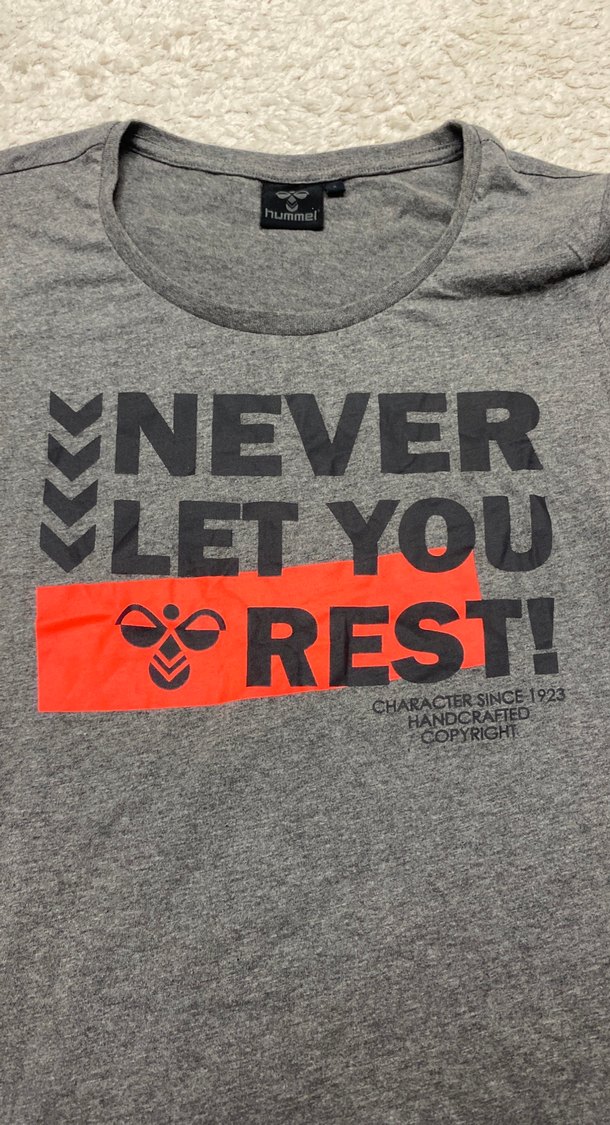 Pamuklu Gri Baskılı Kadın Tişört - Görsel 3