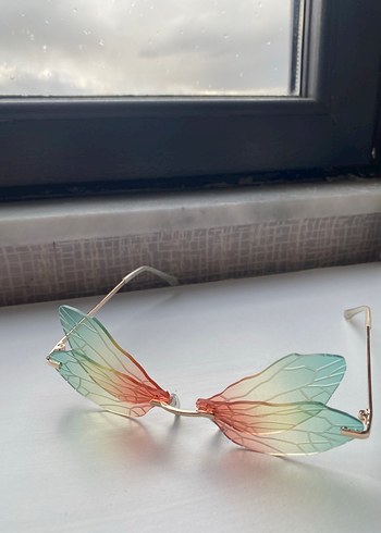 Şeffaf Kanat Tasarımlı Pastel Kadın Gözlüğü - Görsel 2