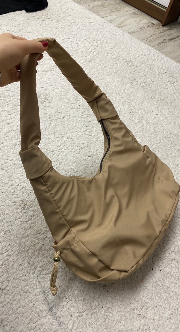 Bej Parlak Kadın Omuz Çantası - Görsel 2