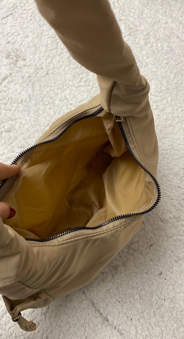 Bej Parlak Kadın Omuz Çantası - Görsel 3