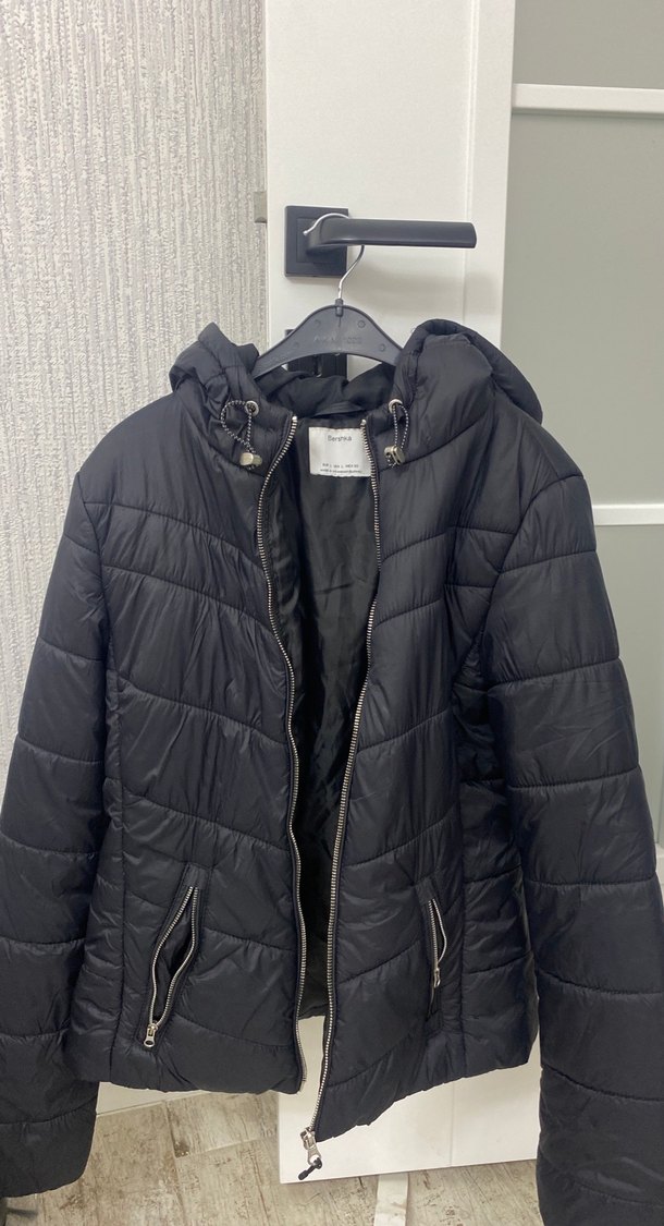 BERSHKA hafif belden oturmalı siyah mont - Görsel 4