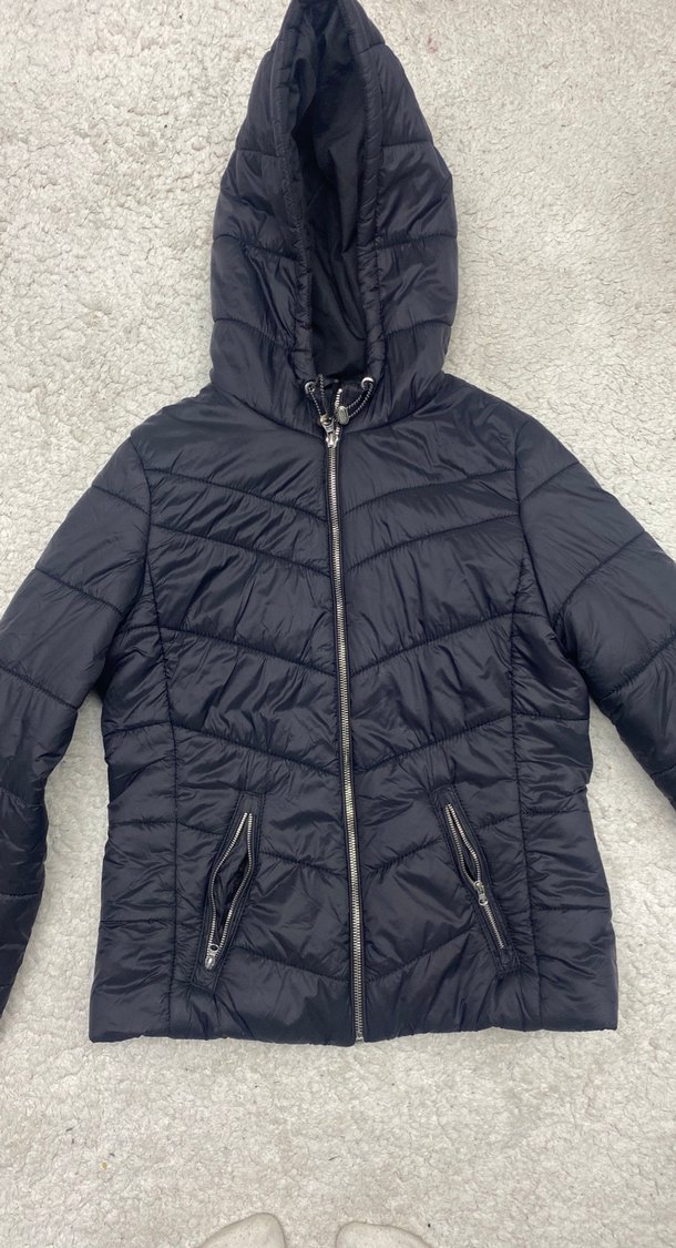 BERSHKA hafif belden oturmalı siyah mont - Görsel 3