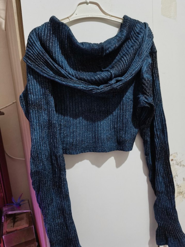 kadın lacivert uzun kollu kapşonlu crop - Görsel 2