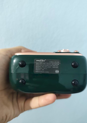 Renkli Retro Taşınabilir Müzik Sistemi - Görsel 6