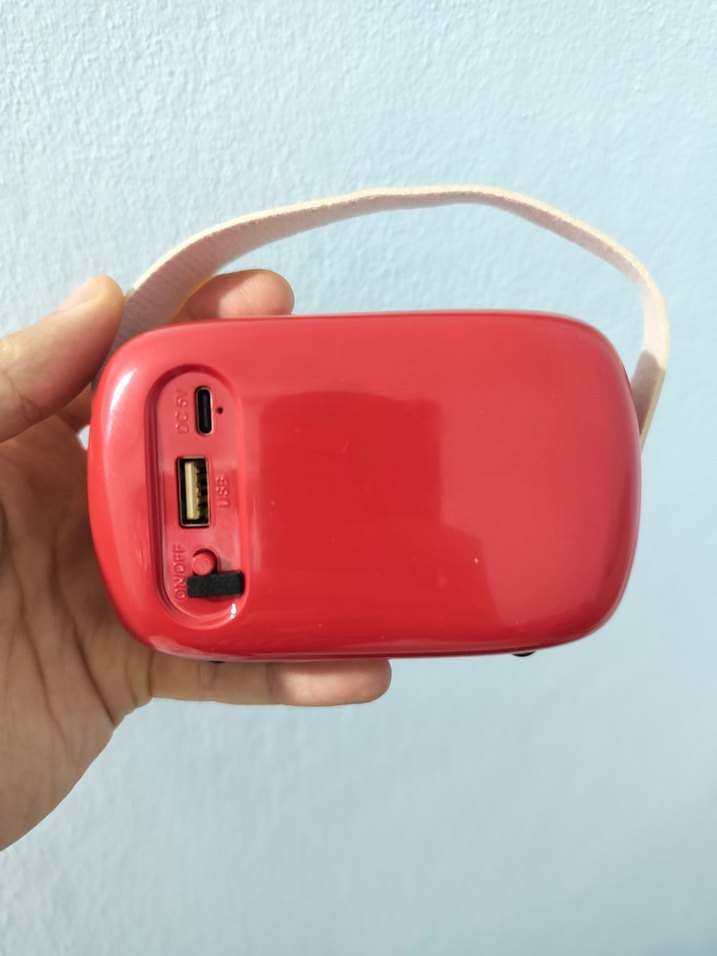 Renkli Retro Taşınabilir Müzik Sistemi - Görsel 5