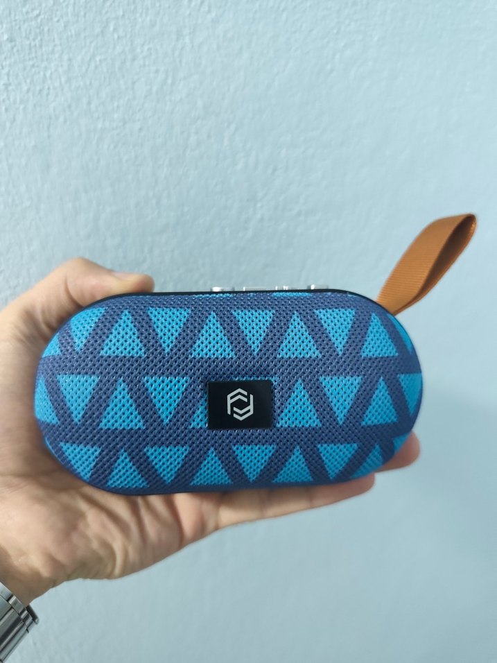 Frisby Mavi Taşınabilir Bluetooth Hoparlör - Görsel 2