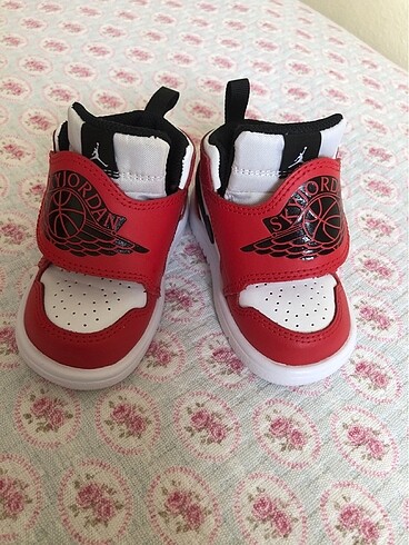 20 Beden Nike Bebek ayakkabısı