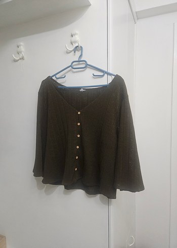 V yaka düğmeli haki triko hırka - Görsel 2