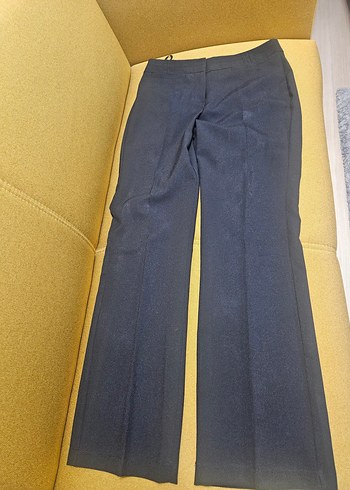 Siyah Pilili Kadın Kumaş Pantolon - Görsel 2