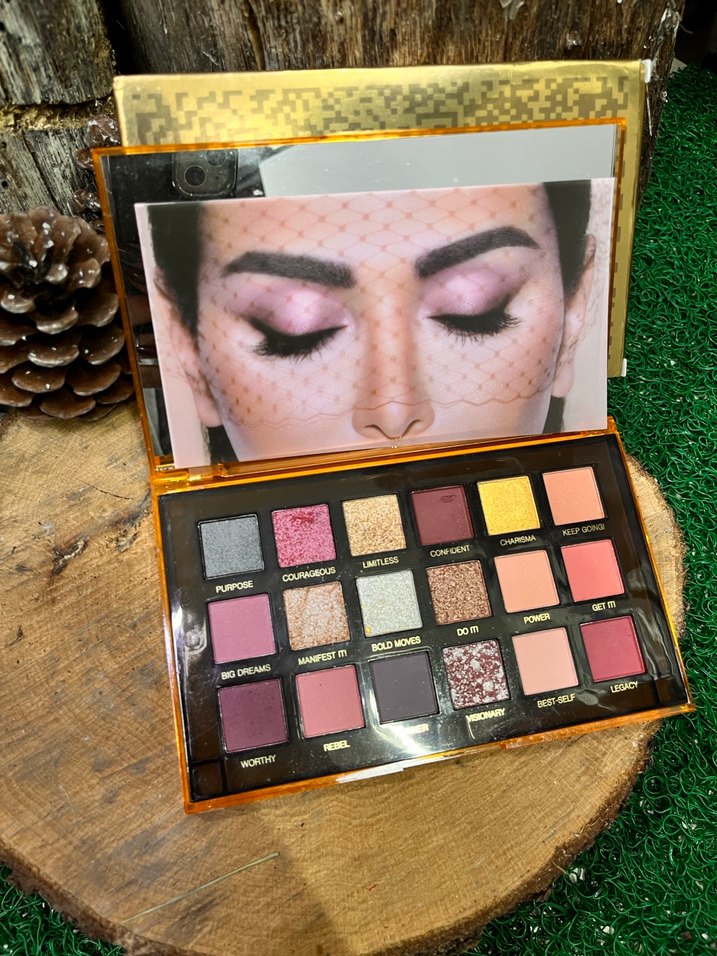 Huda Beauty Far Paleti - Görsel 2