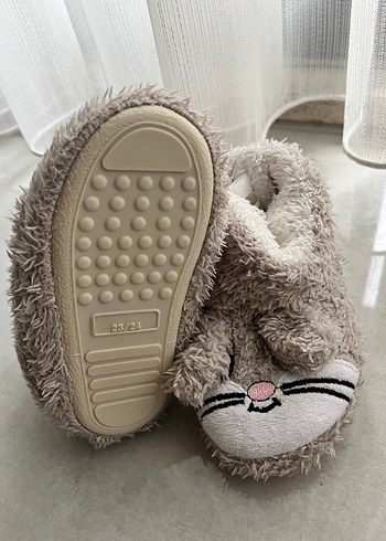 Gri Kürklü Kız Çocuk Ev Terliği - Görsel 2