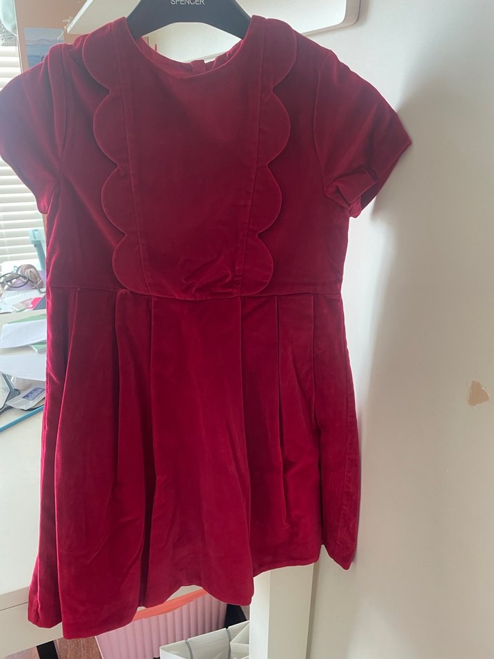 Düz kırmızı kadife Kısa Kollu Fırfırlı Kız Çocuk Elbisesi - Görsel 3