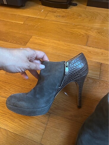 37 Beden Vince Camuto Yarım Bot Bootie