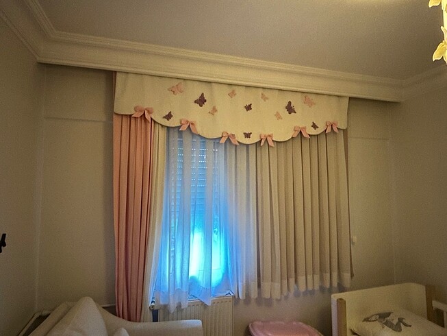 Çocuk bebek odası fon perde