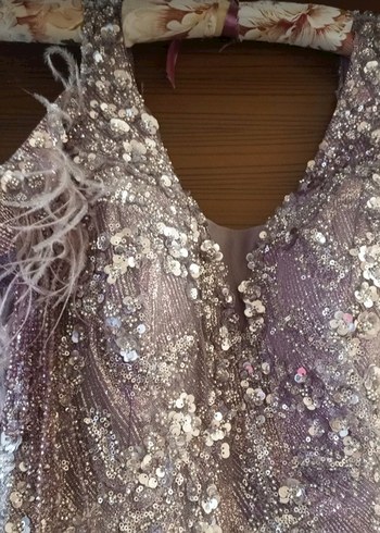 Uzun V Yaka Dantel İşlemeli Kadın Elbise - Görsel 2