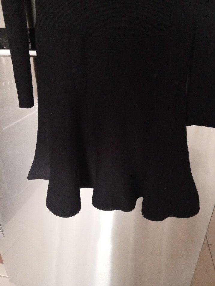 Uzun Kollu Siyah Pliseli Triko Elbise - Görsel 2