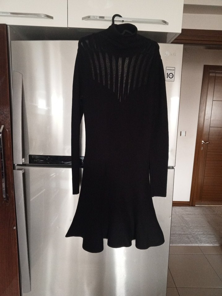 Uzun Kollu Siyah Pliseli Triko Elbise - Görsel 5